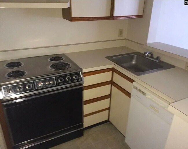 Building Photo - Five Points/USC with Parking!