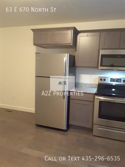 Building Photo - 63 E 670 N St