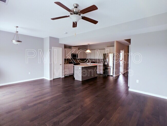 Building Photo - 16069 Fontana St