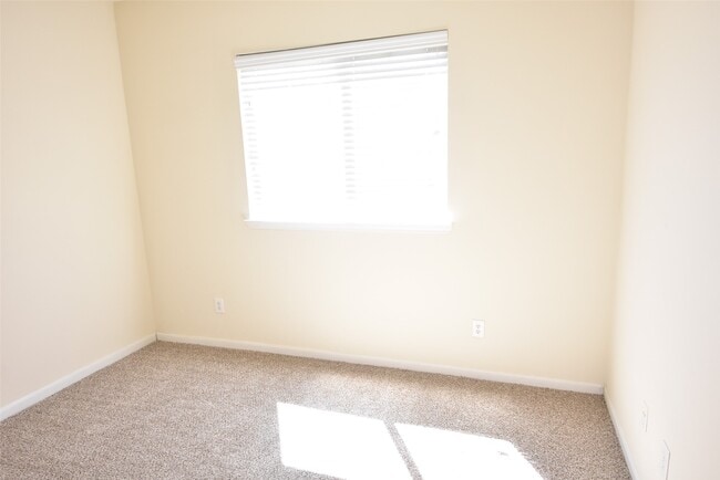 Building Photo - 8059 Villa De Norte St