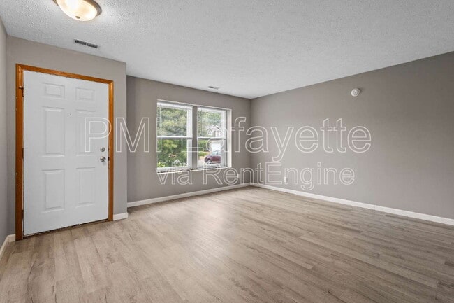 Building Photo - 5009 Trotter Dr