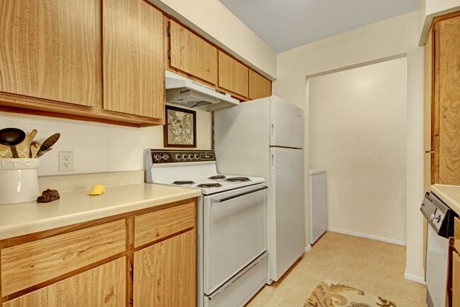 Building Photo - High Plains