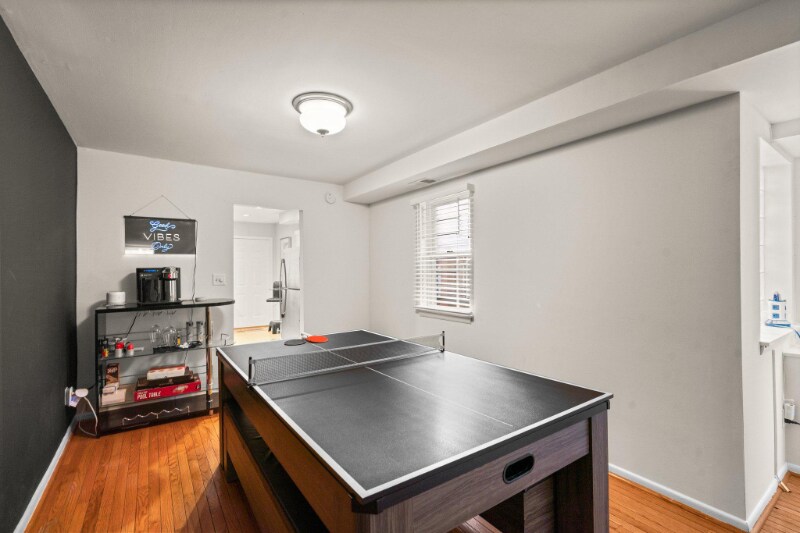 Building Photo - 628 S Paca St