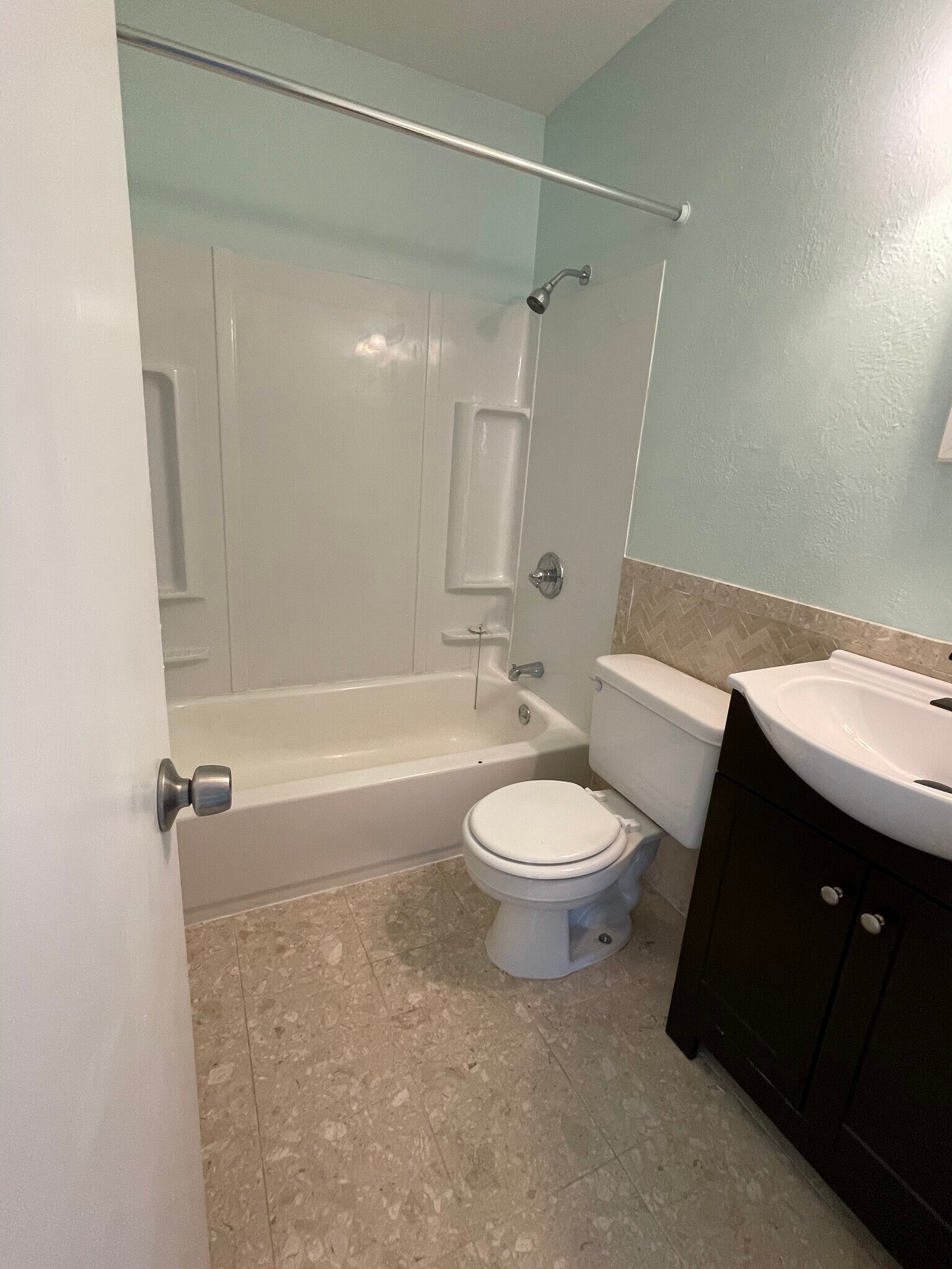 Building Photo - 4339 Ericson Dr