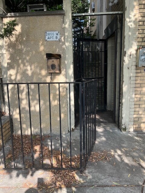 Building Photo - 2855 Winton St
