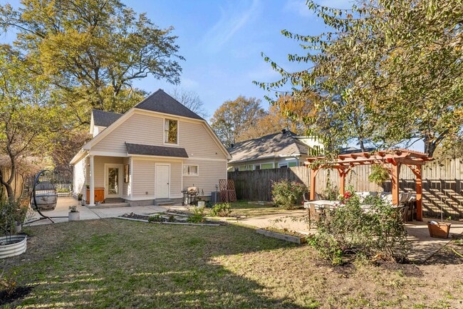 Building Photo - 1044 S Rembert St