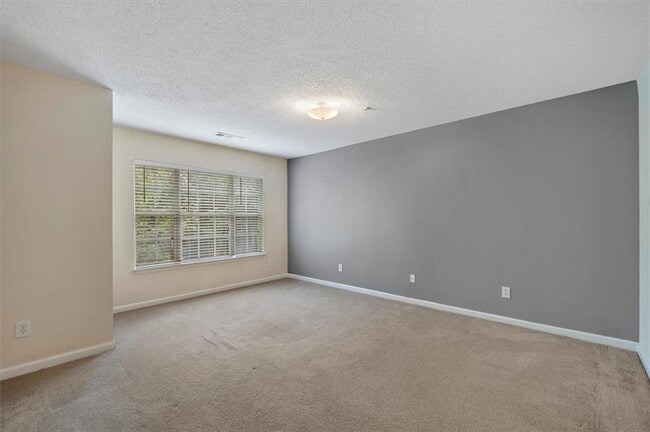 Building Photo - 220 Magnolia Leaf Dr