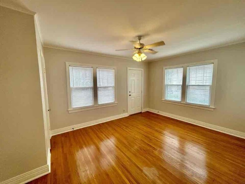 Building Photo - 1011 E 36th St