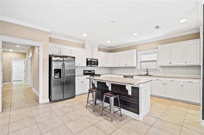 Building Photo - 7817 Hemlock St