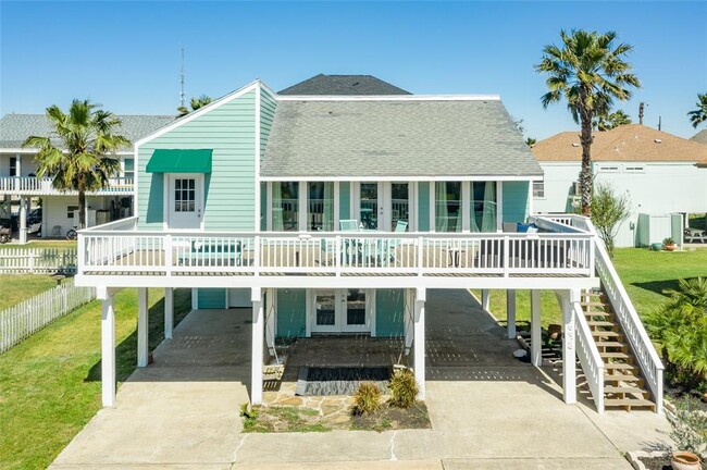 Primary Photo - 13638 Pirates Beach Blvd