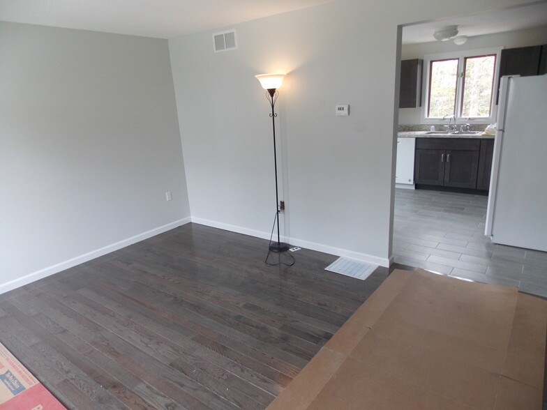 liv rm - 115 Minechoag Heights