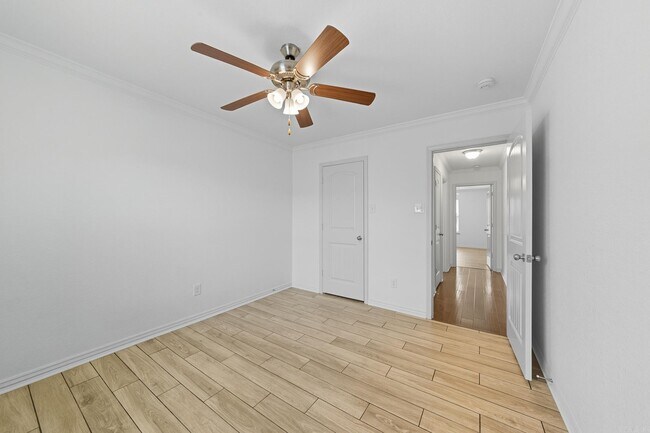Building Photo - 17317 Crooked Oak Dr