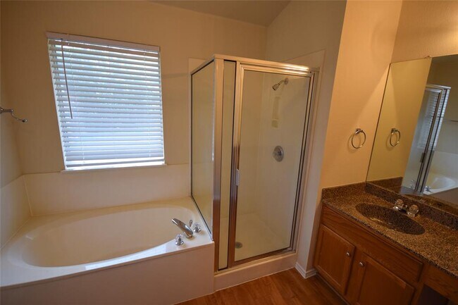 Building Photo - 3575 Rock Shelf Ln