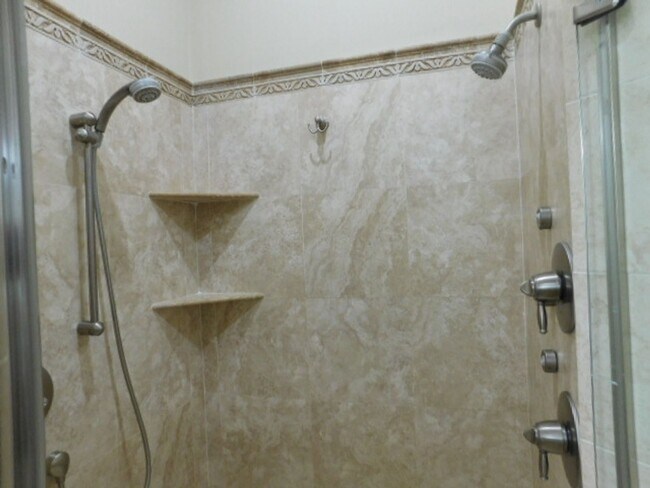 Building Photo - Beautiful Home Located In Indigo Run