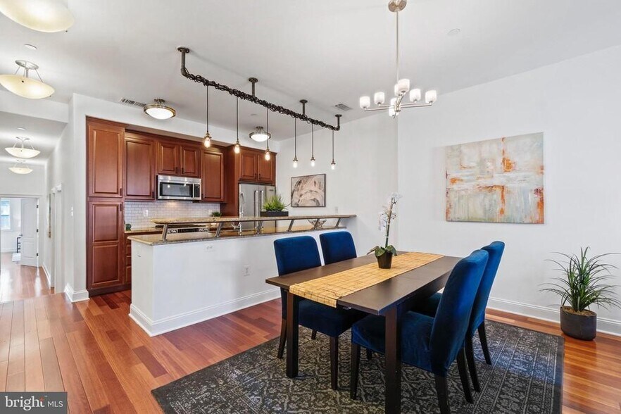 Building Photo - 1429 Clifton St NW