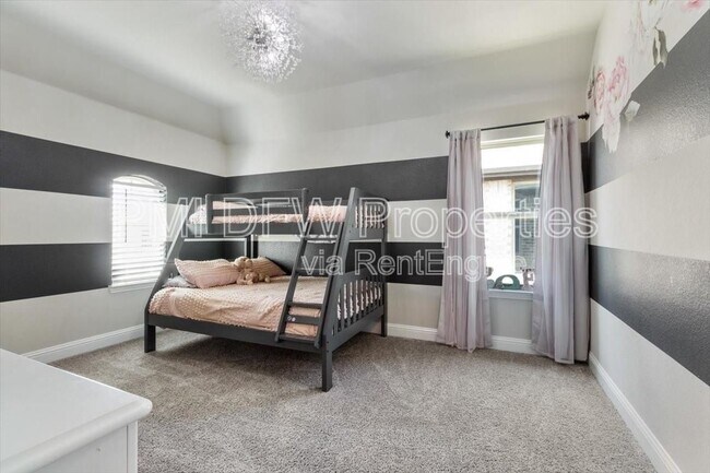 Building Photo - 7313 Willow Thorne Dr