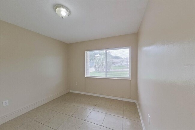 Building Photo - 2441 Healy Dr