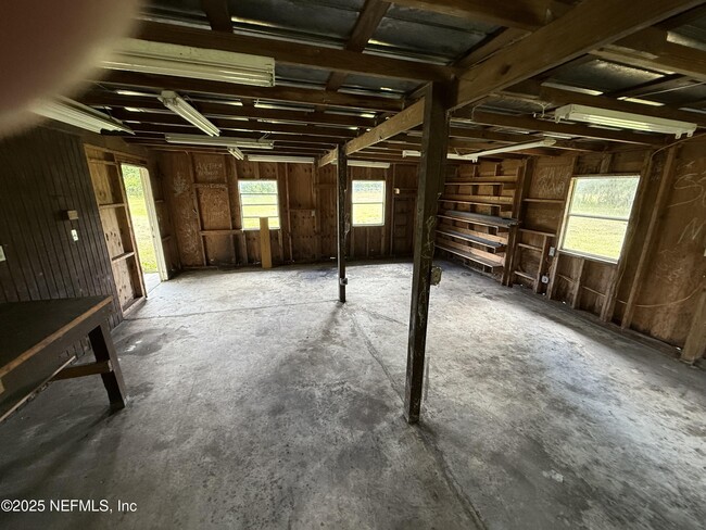 Building Photo - 3255 CR 208