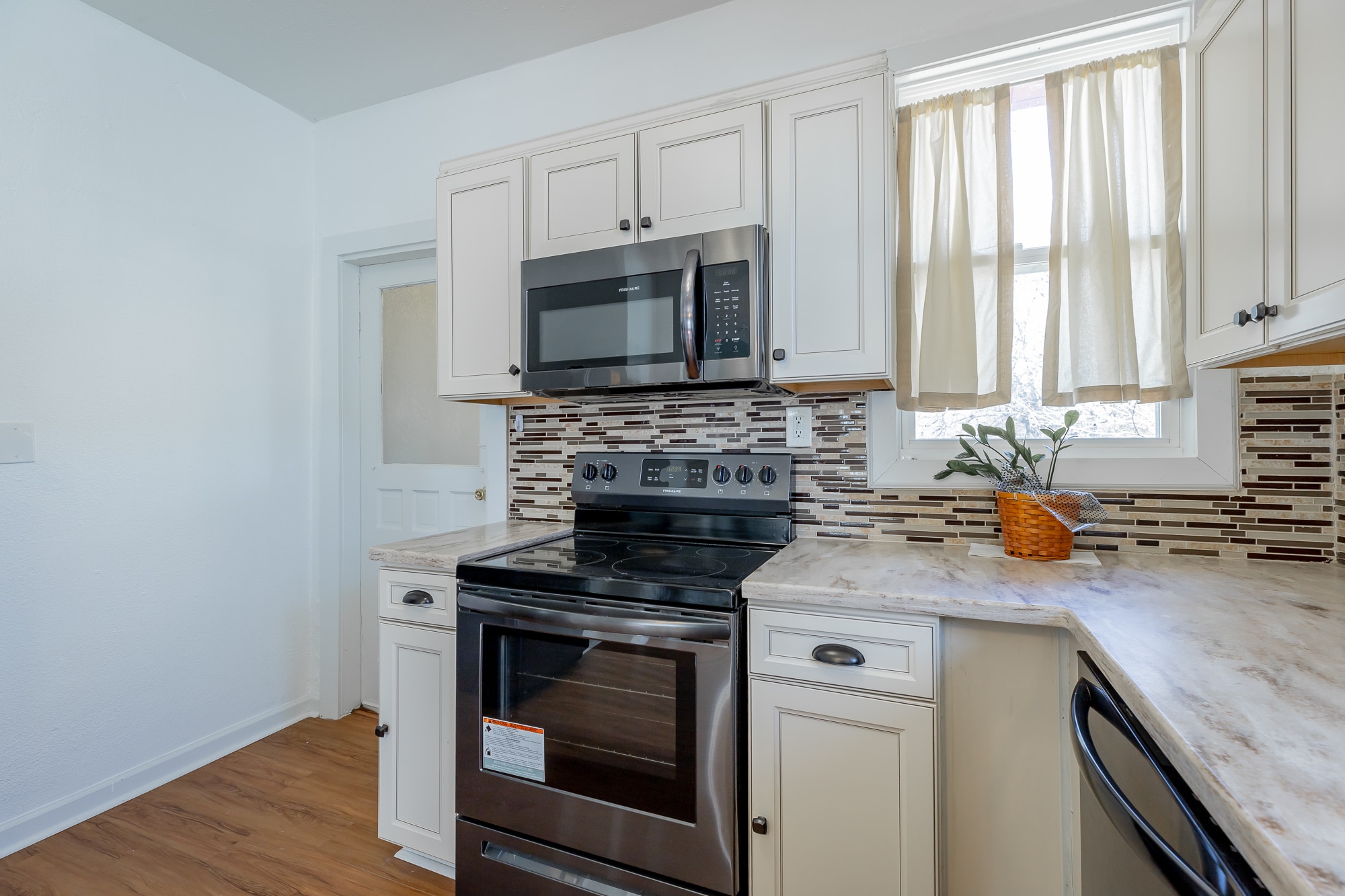 Building Photo - 2107 Oak St