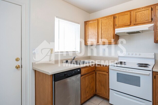 Building Photo - 9874 W Leander Dr