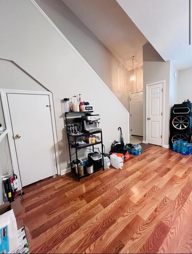 Building Photo - 3375 Argonaut Dr