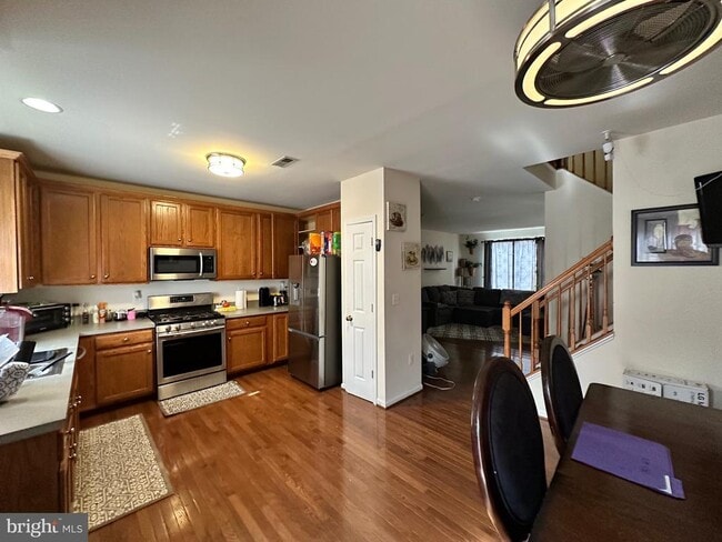 Building Photo - 105 Galway Ln