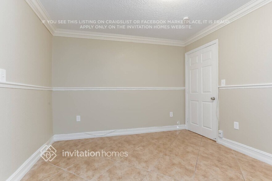 Building Photo - 350 E 58th St