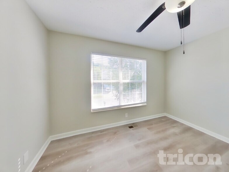 Building Photo - 1022 Ridge Trail