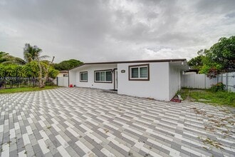 Building Photo - 1070 NW 132nd St