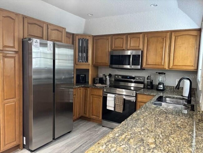 Building Photo - 8804 Bay Vista Ct