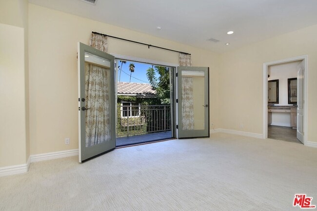 Building Photo - 12207 Cantura St