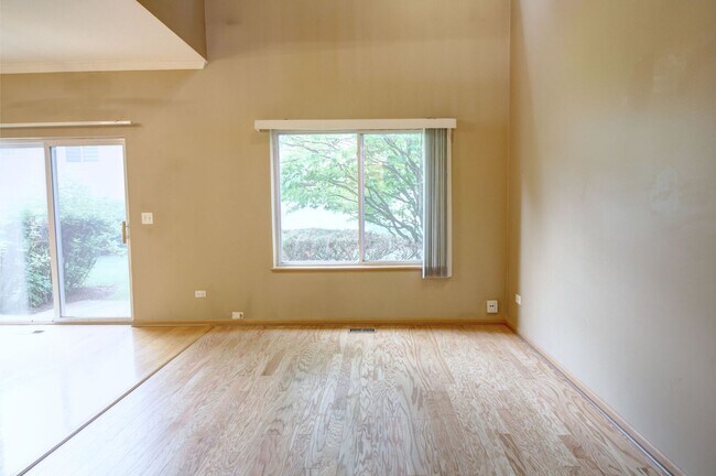 Building Photo - 17652 S Alta Dr