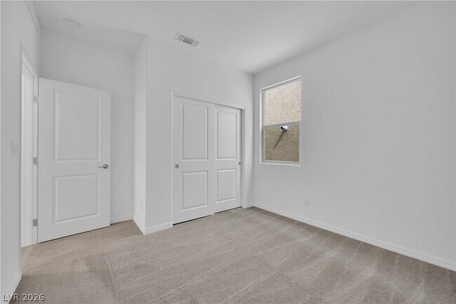 Building Photo - 5925 Obsidian Sky Ave