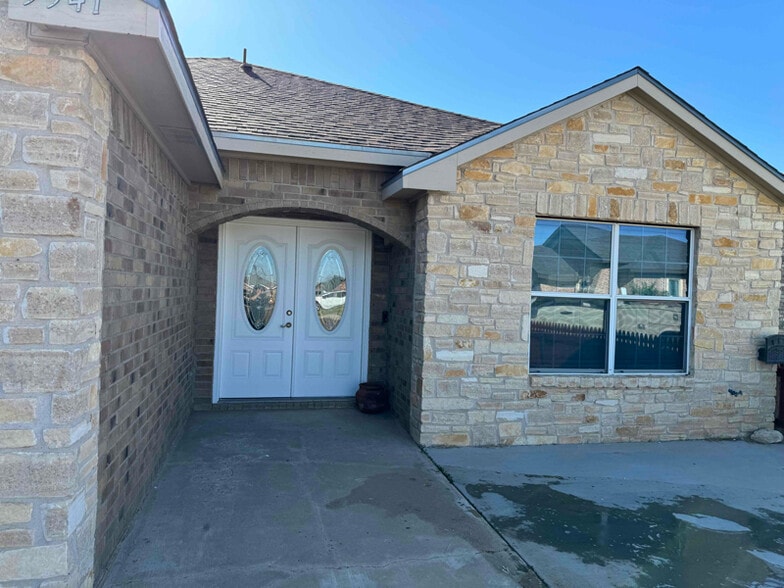 Building Photo - 5541 Medford Ct
