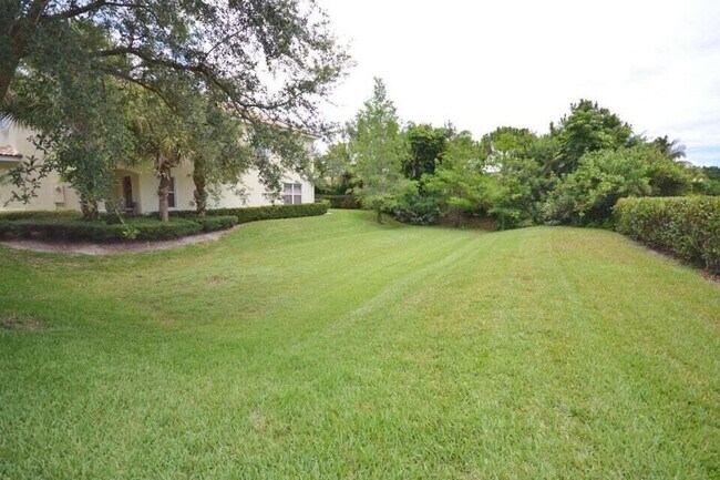 Building Photo - 13400 Georgian Ct