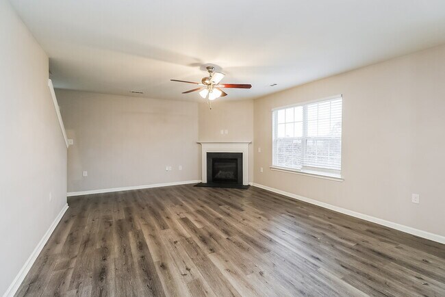 Building Photo - 4933 Broad Leaf Ct