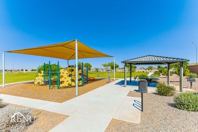 Building Photo - 35271 W San Capistrano Ave