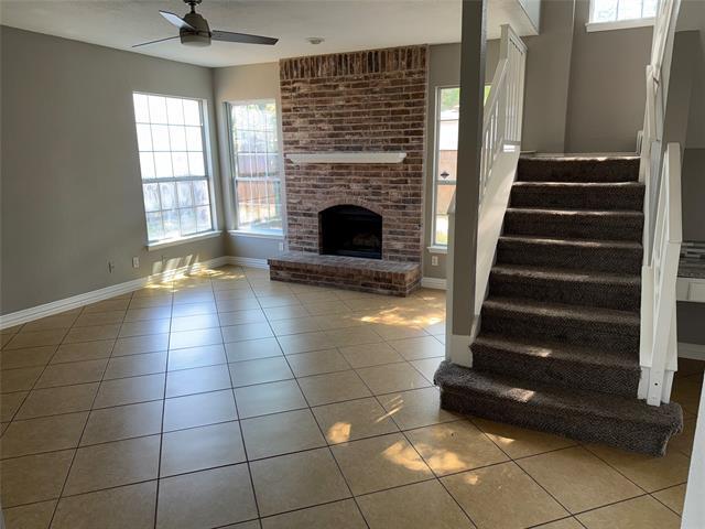 Building Photo - 5201 Tennis Villa Dr