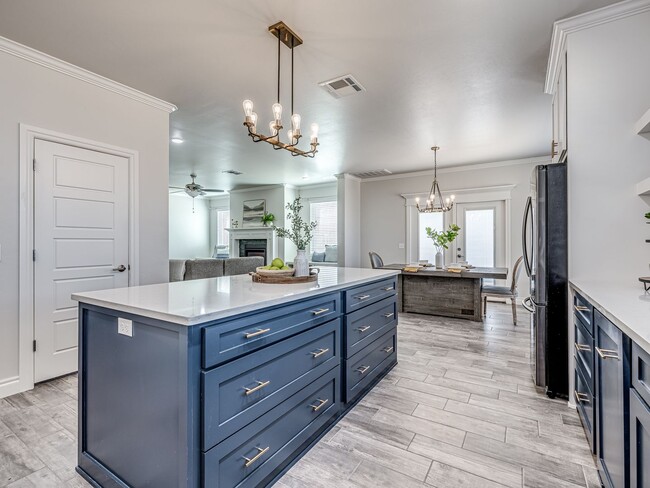 Building Photo - Pool + Deer Creek Schools + 4 bedrooms + 3 car garage + Bonus Room