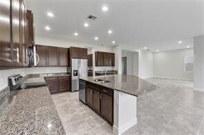 Building Photo - 14929 RedCove Pl