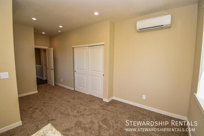 Building Photo - 1797 Mill Alley