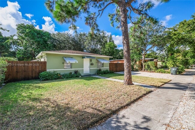 Building Photo - 13590 NW 5th Ave