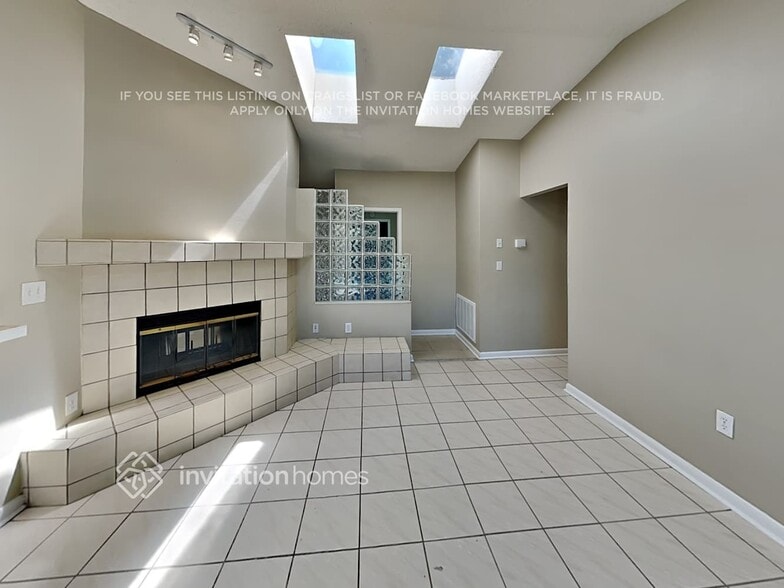 Building Photo - 280 Millstone Dr