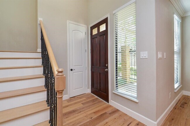 Building Photo - 15735 Tanya Cir