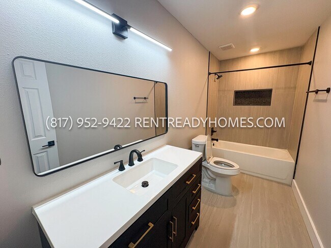 Building Photo - 7810 Birchbark Dr