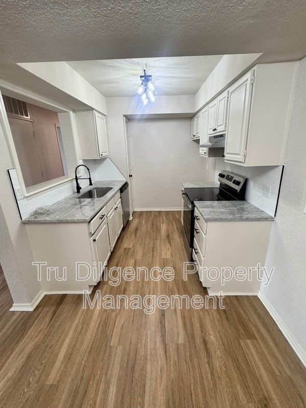 Building Photo - 14425 N Pennsylvania Ave