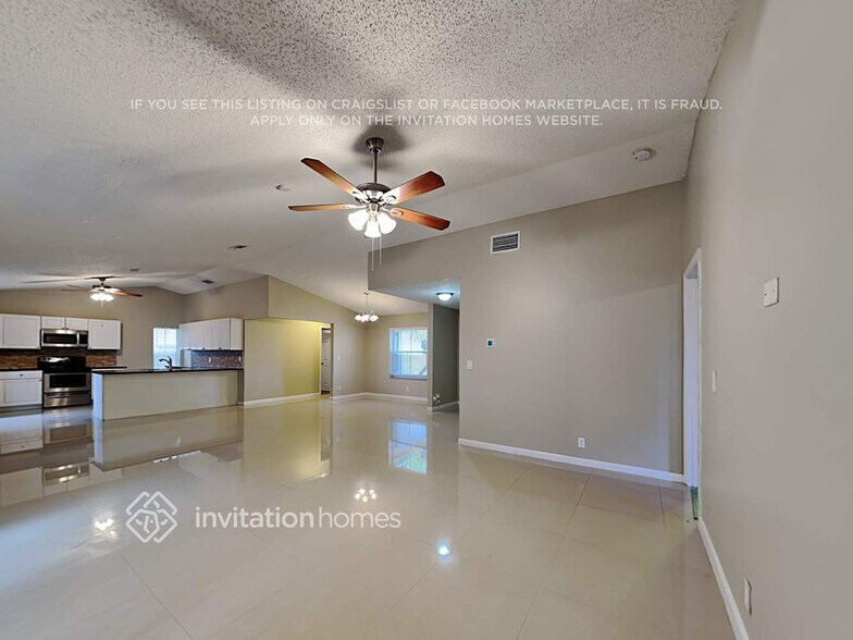 Building Photo - 1410 NW 47th Ave