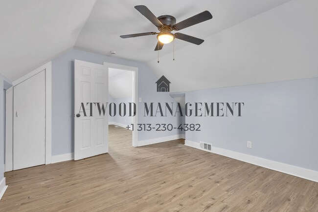 Building Photo - This beautifully updated 3-bedroom, 1-bath single-family home is ready for move-in!