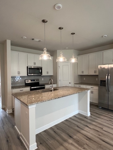 Building Photo - 544 Becks Pl