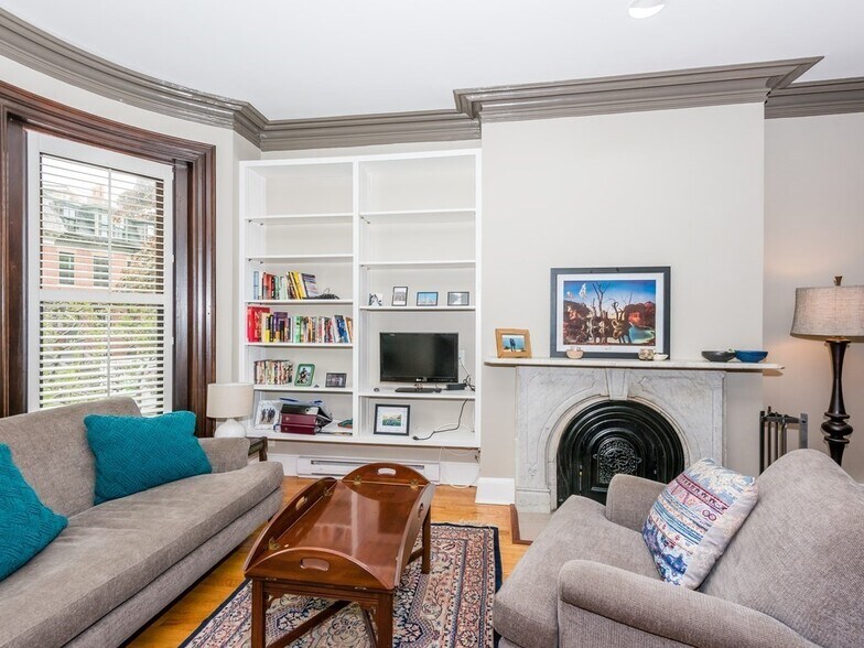 Primary Photo - 48 Appleton St